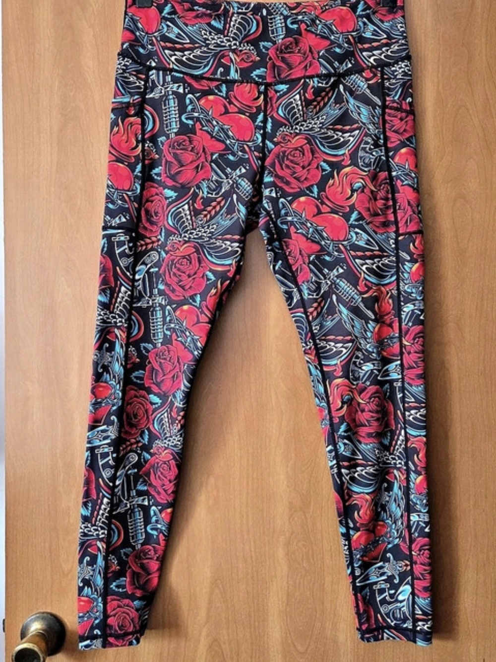 CONSTANTLY VARIED GEAR Printed Athletic Leggings XL Like New Retired Vintage